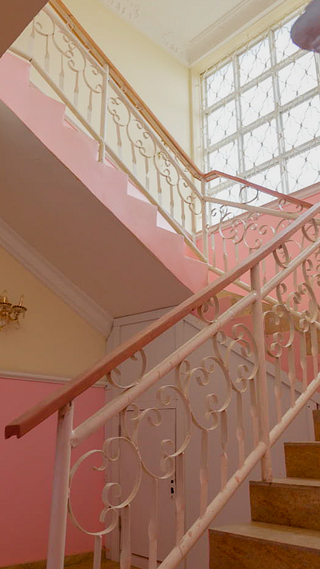 Luxury 12-Bedroom Mansion for Sale in Asokoro
