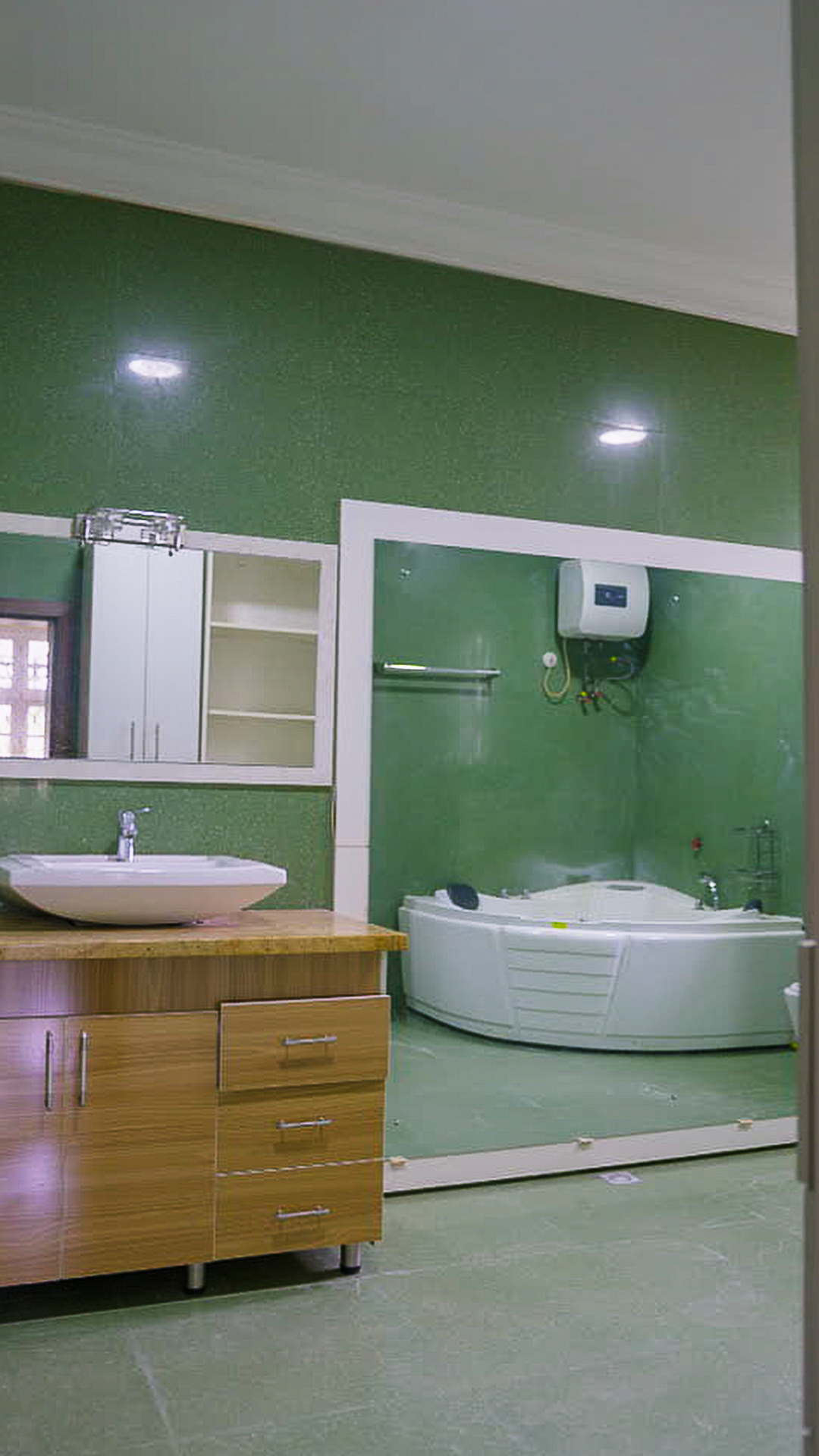 Luxury 12-Bedroom Mansion for Sale in Asokoro