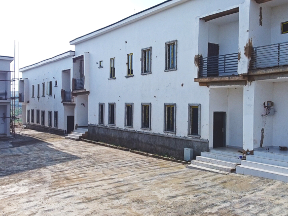 Luxury 4-Bedroom Terrace Duplex for Sale in Lifecamp