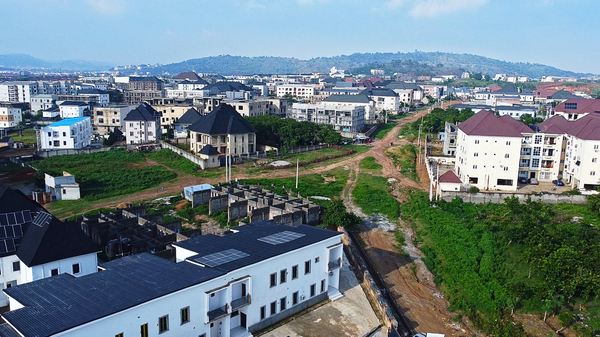Timeline 5_01_00_03_20 Luxury 4-Bedroom Terrace Duplex for Sale in Lifecamp