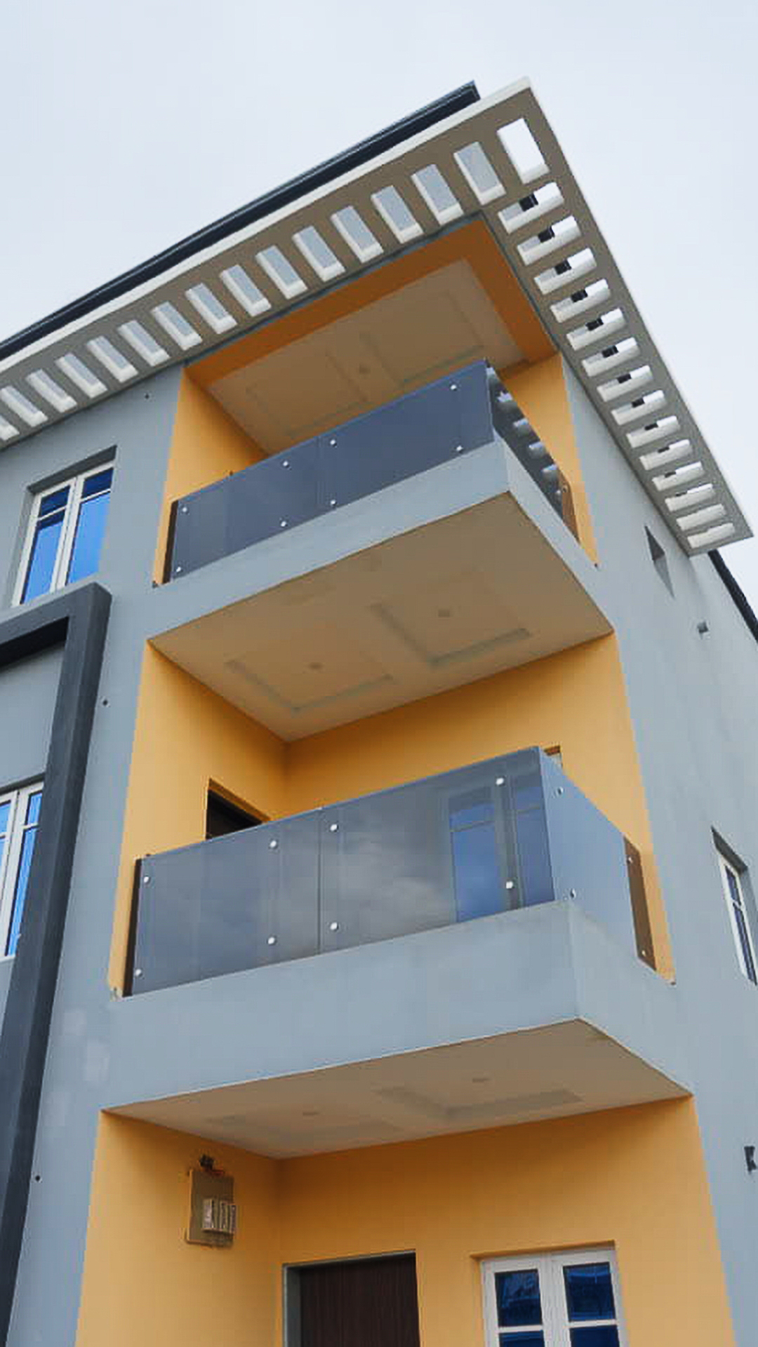 Timeline 6_01_00_15_10 Contemporary 4-Bedroom Terrace Duplex for Sale in Lifecamp